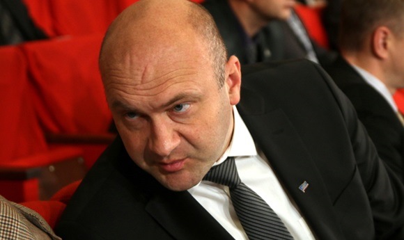 Крымский депутат Шперов обиделся на санкции Канады