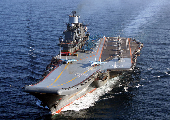 Адмирал ВМФ: Испания потеряла в лице российской авианосной группы крупного покупателя фруктов