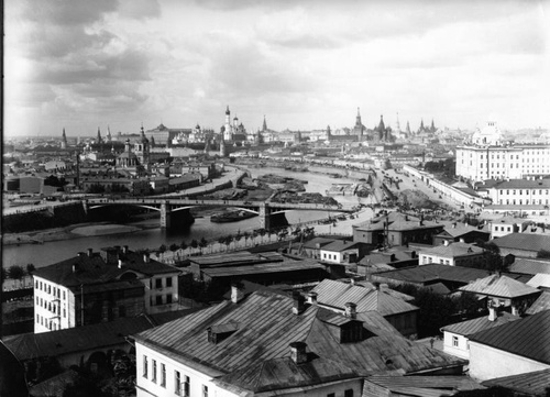 «История России в фотографиях»