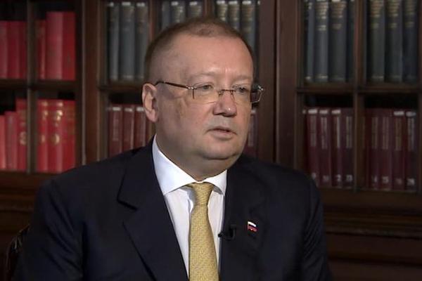 Посол РФ не верит в слежку за Скрипалями