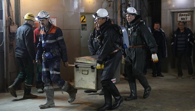 Спасатели рассказали о ходе поисков горняков на шахте «Мир»