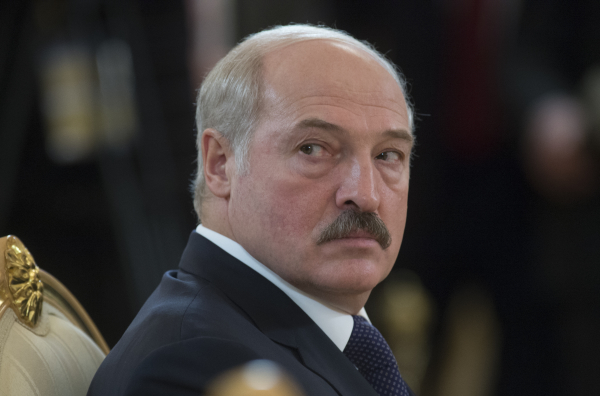 Эксперт: Порошенко и Турчинов молчат, значит, они испугались Лукашенко