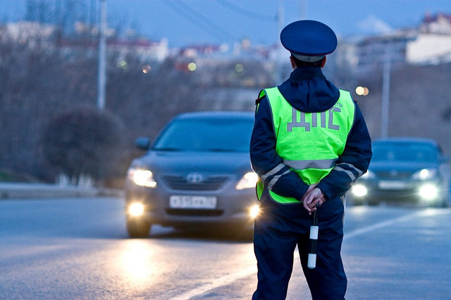 На Калужском шоссе столкнулись два автомобиля