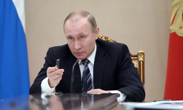Чаплин: В России можно создать монархию во главе с Путиным