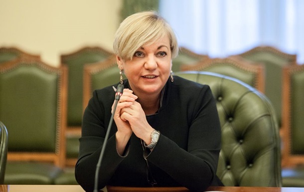 Отставки главы Нацбанка требовали даже сторонники Порошенко