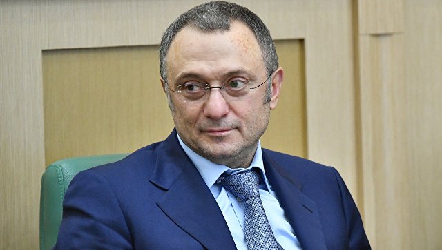 Сулеймана Керимова доставили в суд в Ницце