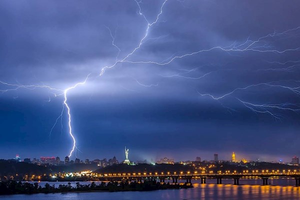 Первая гроза ожидается в Москве во вторник