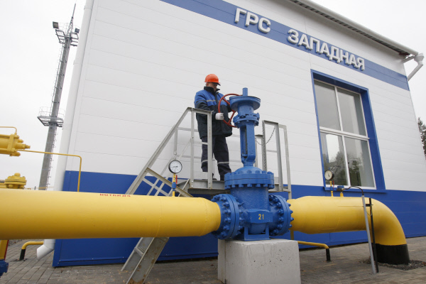 Автоэксперт: «Газпром» мешает массовому переходу на газомоторное топливо
