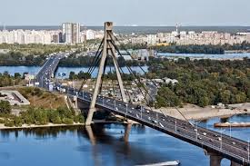 В Киеве переименовали Московский мост