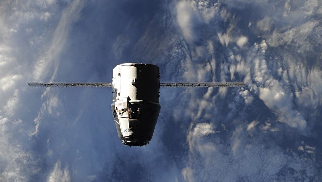 США отказываются от «Союзов». NASA строит батут?