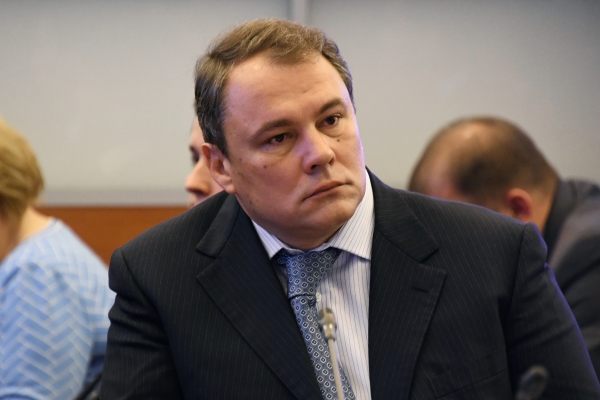 Толстой объяснил поправки о соцсетях в закон об иностранных агентах