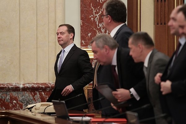 Полувековой премьер. Медведев скромничает