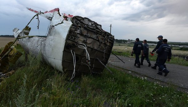 МИД Австралии готов назвать фамилии виновных в катастрофе MH17