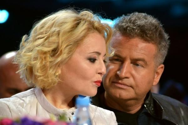 Варум не знает, что делать с песней «Зимняя вишня»