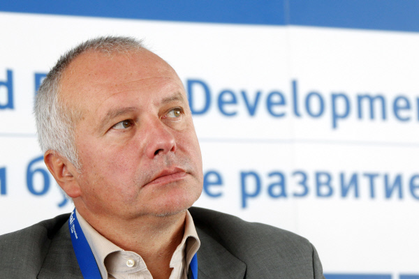 Александр Рар