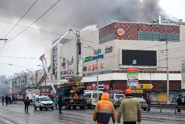Спасатели проверили состояние пожарной безопасности всех ТЦ в Москве