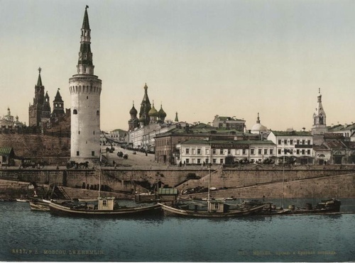 День России. 20 редких фотографий главной площади страны
