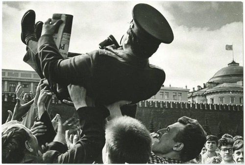 «История России в фотографиях»