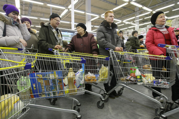 В Приморье обнаружена жвачка с опасными призывами