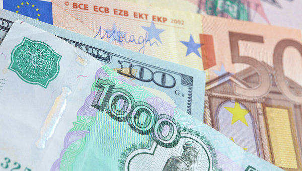 Причин для роста у рубля нет. Но весной ему помогут спекулянты