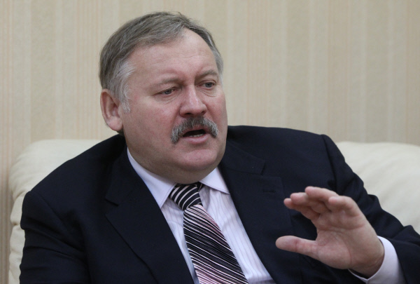Константин Затулин