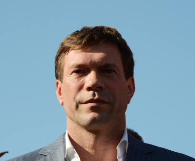 Олег Царев