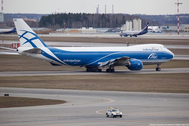  boeing-747    