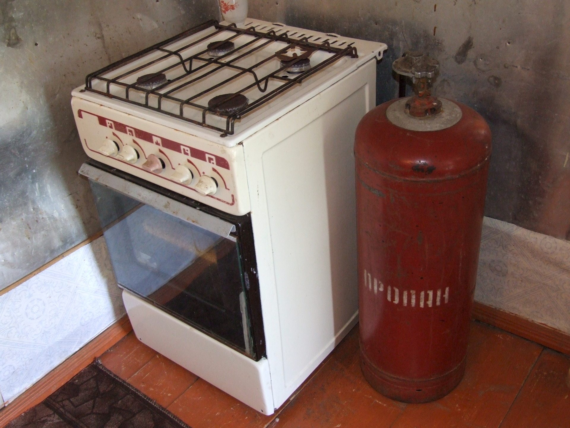 Газ взорвался в частном доме в Брянской области 