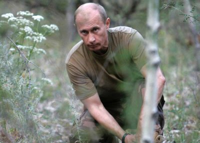 Путин призвал разобраться с переселением из аварийного жилья