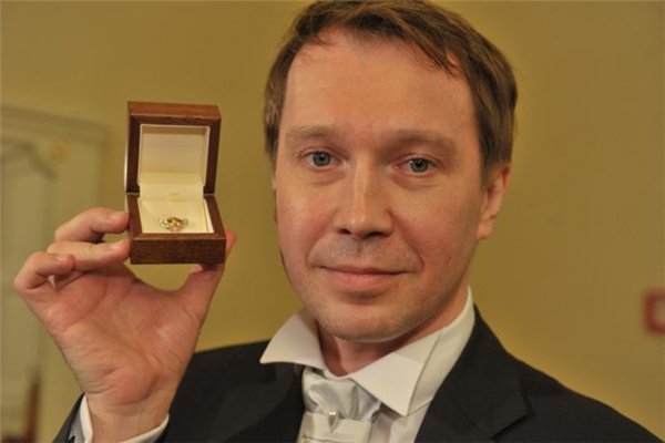 Миронов награжден за выдающийся вклад в профессию