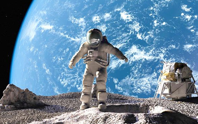 Гречко: России надо строить космическую верфь, а не отвлекаться на Луну