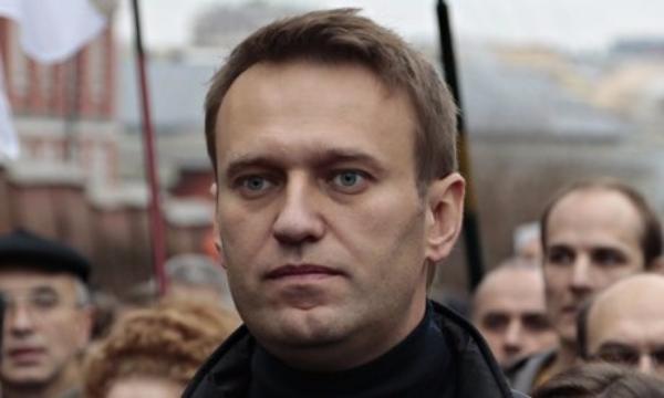 Эксперты: Навальному не помогают ни слава, ни бесславие