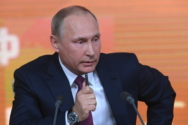 Путин: России известны организаторы атаки на базы в Сирии