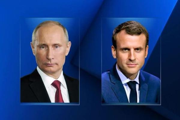 Путин обсудил Сирию с Макроном