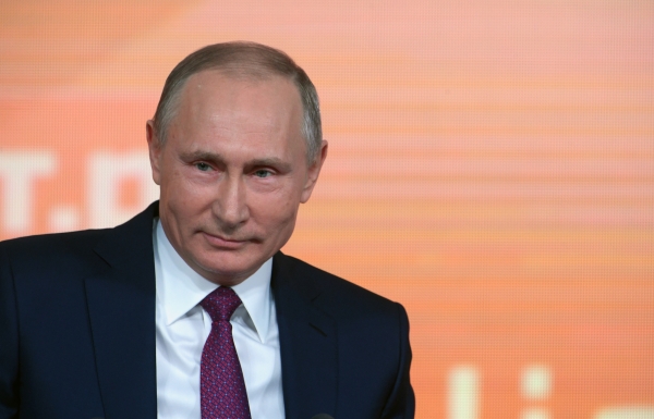 Владимир Путин подписал закон о волонтёрстве