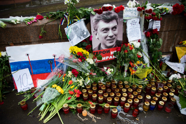 Собянин: Памятную доску Немцову установят в Москве