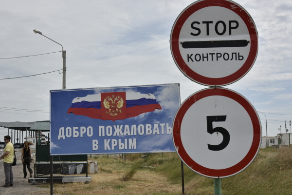 Адмирал: Крым не смогут вернуть ни украинские моряки, ни жовто-блакитные НЛО