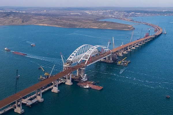 СМИ: Крымский мост откроют 16 мая