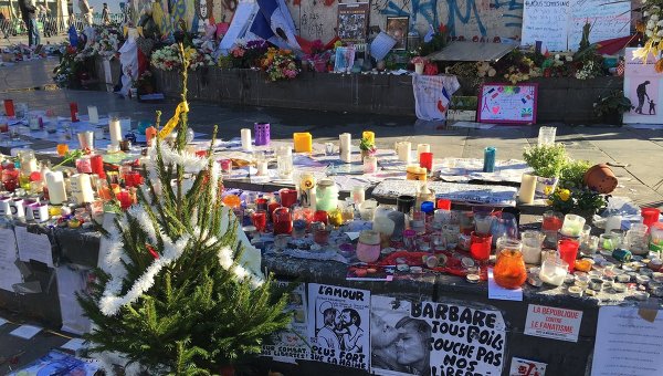 «Альфа»: Теракты в Париже ничему не научили спецслужбы Франции