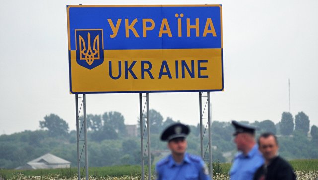 В Украину по рекомендации: Правила въезда для рссиян требуют ужесточить