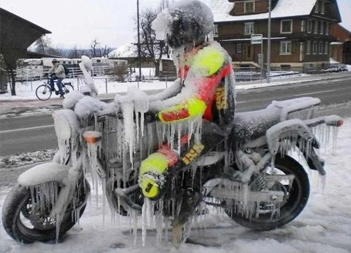 Госдума запретит мотоциклистам зиму?