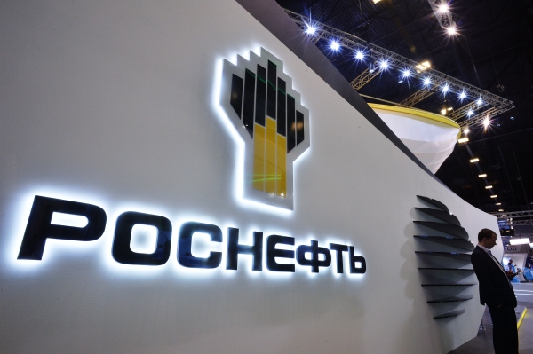 Сечин: В 2018 году цена на нефть будет колебаться в пределах 40–43 долларов за баррель