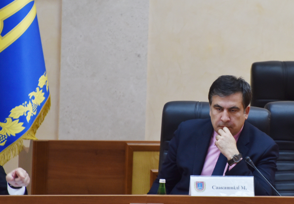 Саакашвили приостановил проведение своих митингов и маршей
