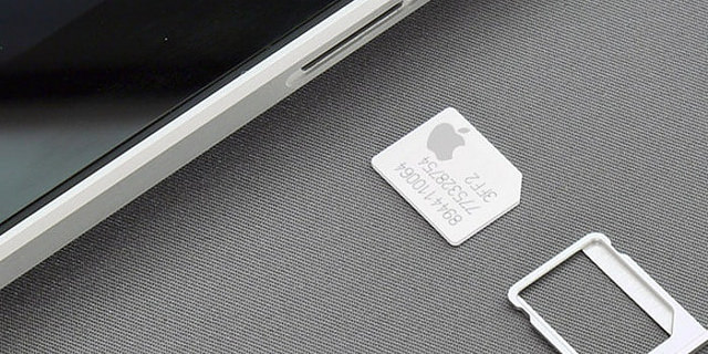 Падение iPhone. Смартфон не спасут даже две SIM-карты