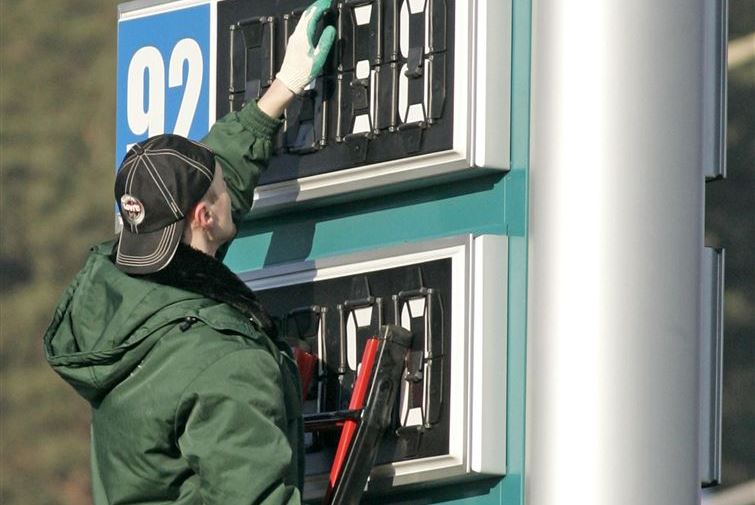 Цены на бензин: Триумф неприличия 