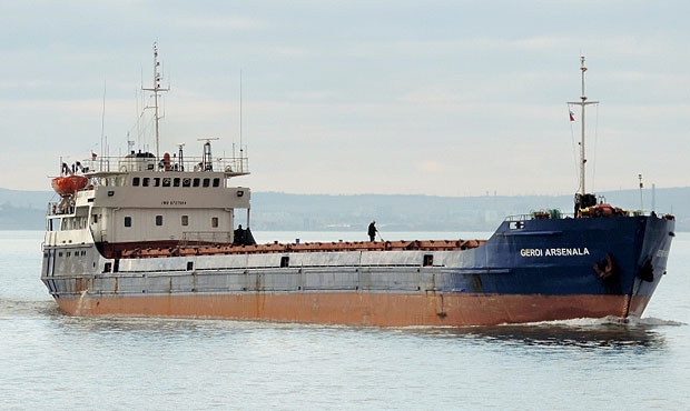 МЧС заявило об одном спасенном с сухогруза в Черном море