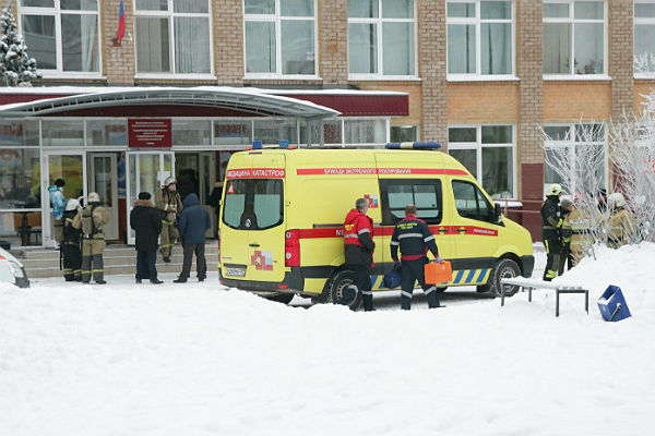У зачинщика поножовщины в пермской школе были проблемы с психикой