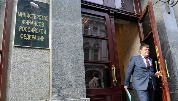 Минфин предложил запретить продажу алкоэнергетиков по всей России