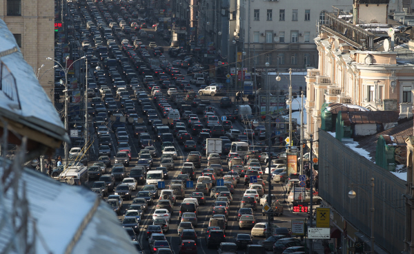 Собянин: Потери времени москвичей из-за пробок сократились на четверть