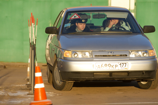 Автошколы: Мы - за ужесточение экзаменов в ГИБДД, но к новому регламенту есть вопросы (АУДИО)